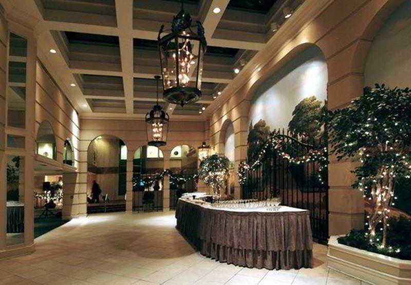 Stamford Marriott Hotel & Spa Exterior photo
