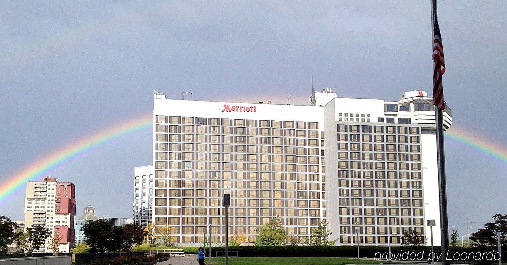 Stamford Marriott Hotel & Spa Exterior photo