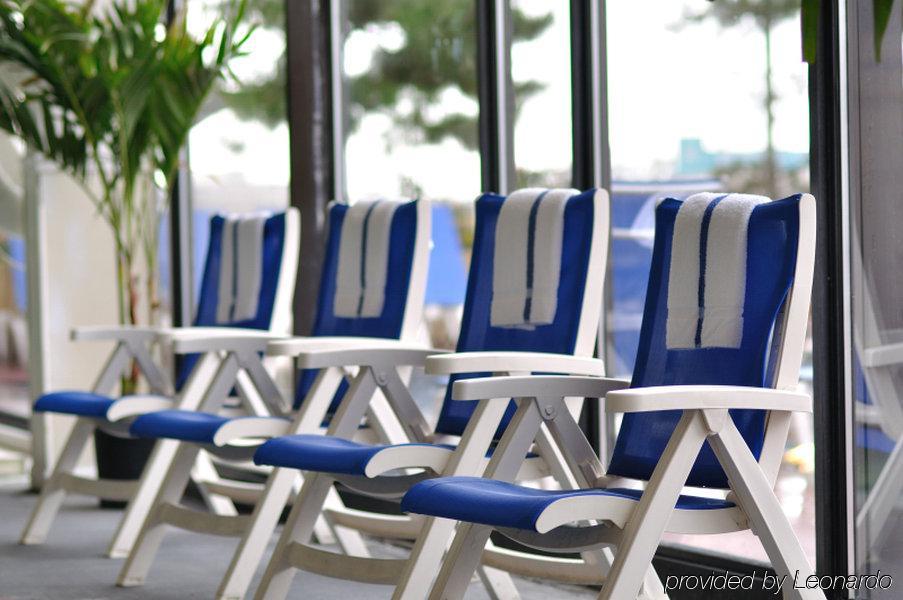 Stamford Marriott Hotel & Spa Exterior photo